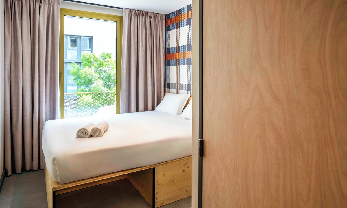 La Villette Hotel | easyHotel Marseille Euromed