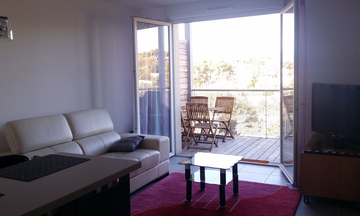 Les Trois Lucs Apartment | T2 NEW DESIGN TEAM AND FURNITURE