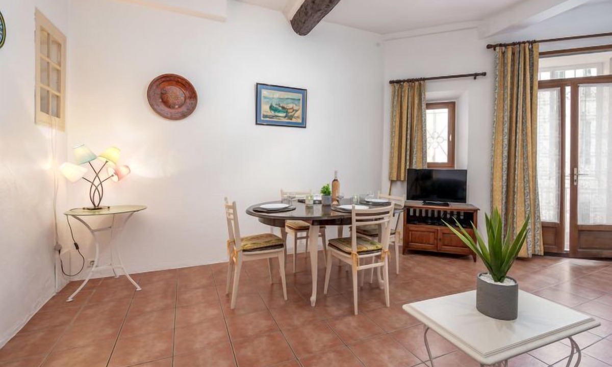 Antibes Old Town Apartment | Rue de la Pompe by Interhome