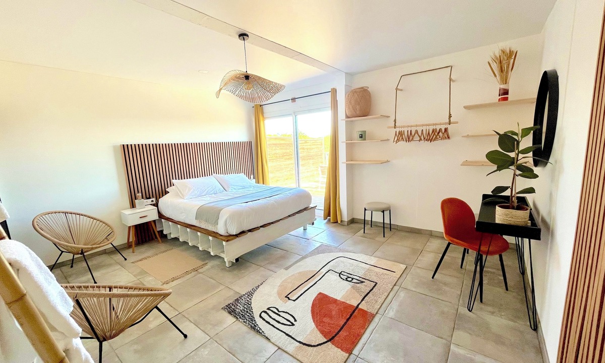 Montsegur-sur-Lauzon Villa | NUIKI Lodges