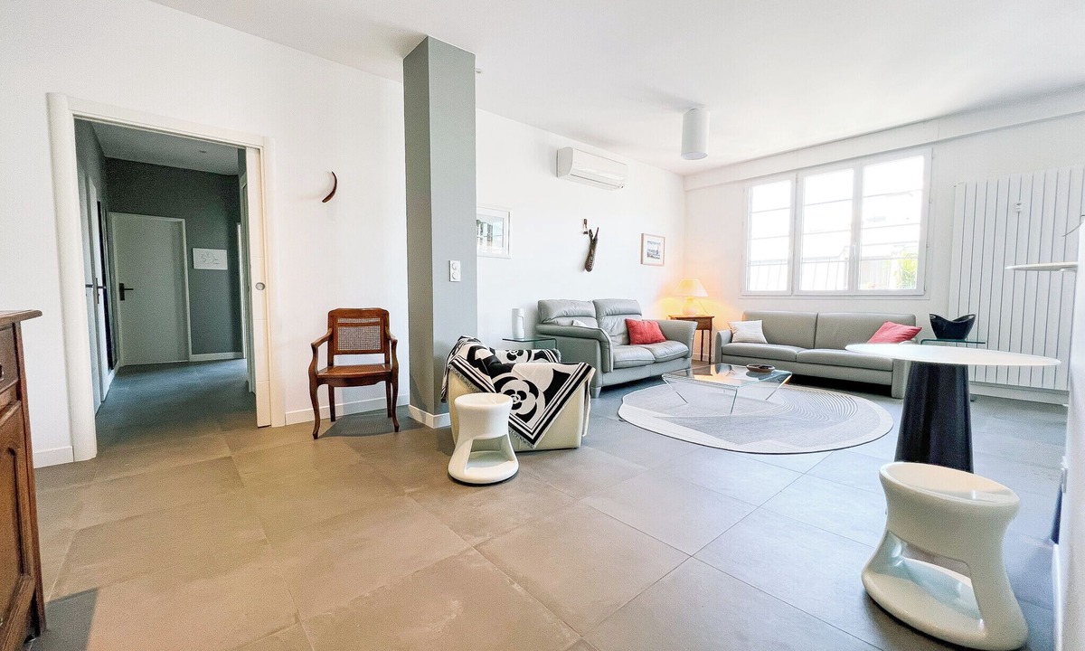 Grenoble City Centre Apartment | #GX Le Belgrade | Spacious T4 in the city centre 💎