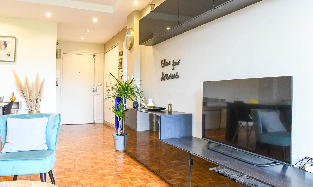 Lodi Apartment | Grand appartement avec balcon et parking