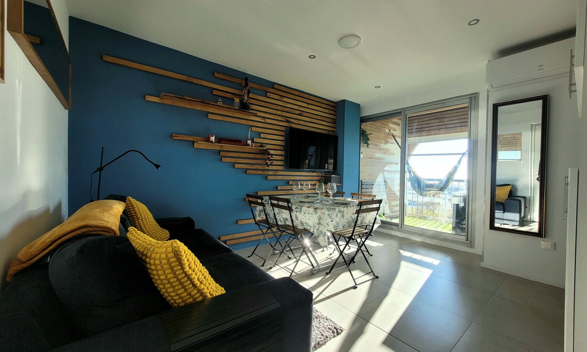 Carnon-Plage Apartment | Palavas, Charming F2, A/C, Parking, Wi-Fi, Near Beach