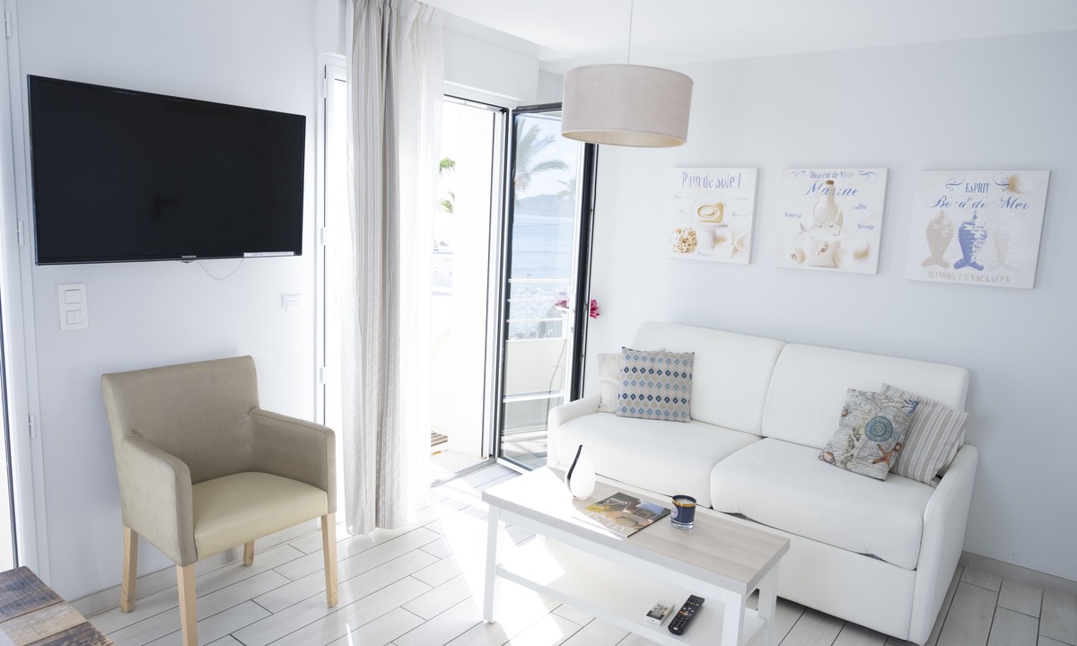 La Ciotat Apartment | A Deux Pas de l'Eau
