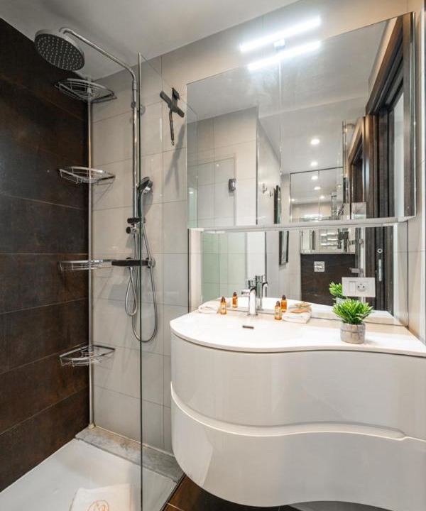 Monte Carlo City Centre Apartment | Le Coq Caroline - AC - Terrace - Border of Monaco