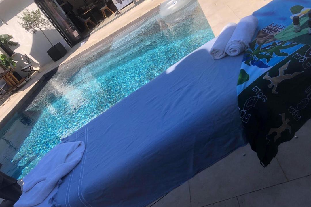Entressen House | La Suite Côté Pool-House Piscine, Sauna & Jacuzzi privatifs