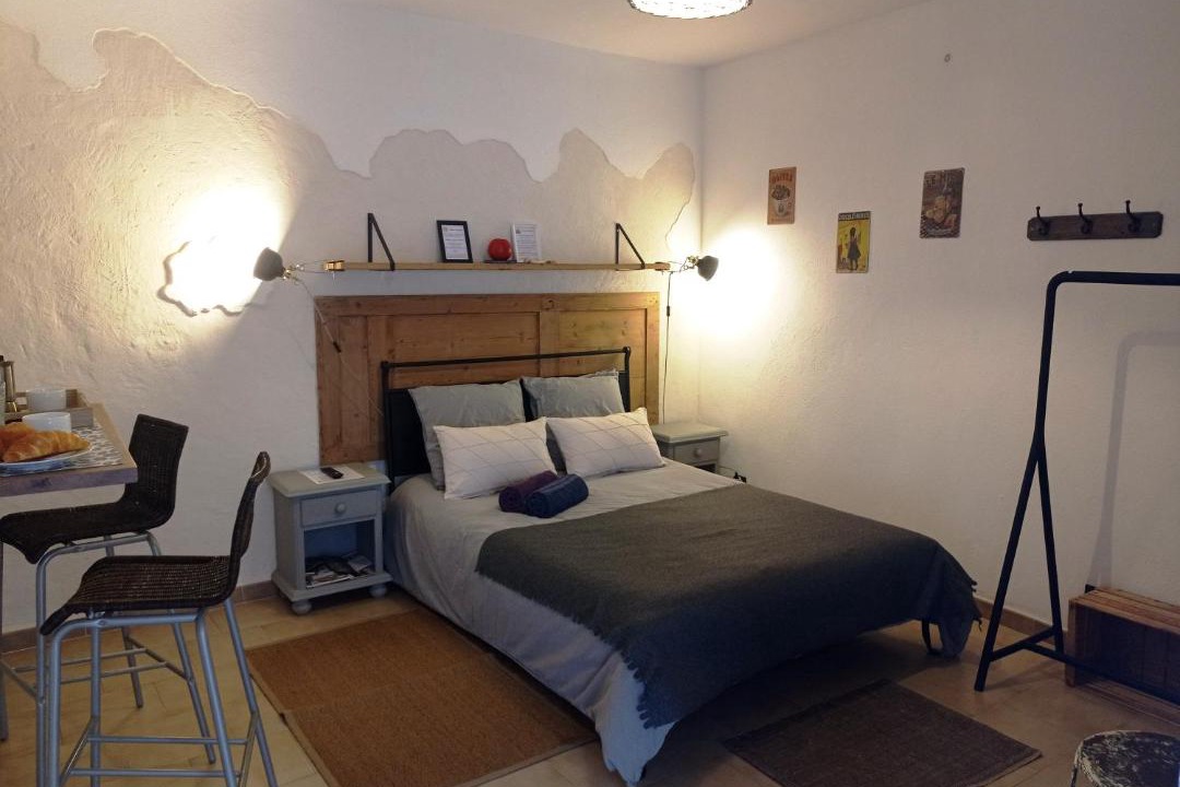 Eyragues Apartment | Comme un petit gîte au coeur du vieux village