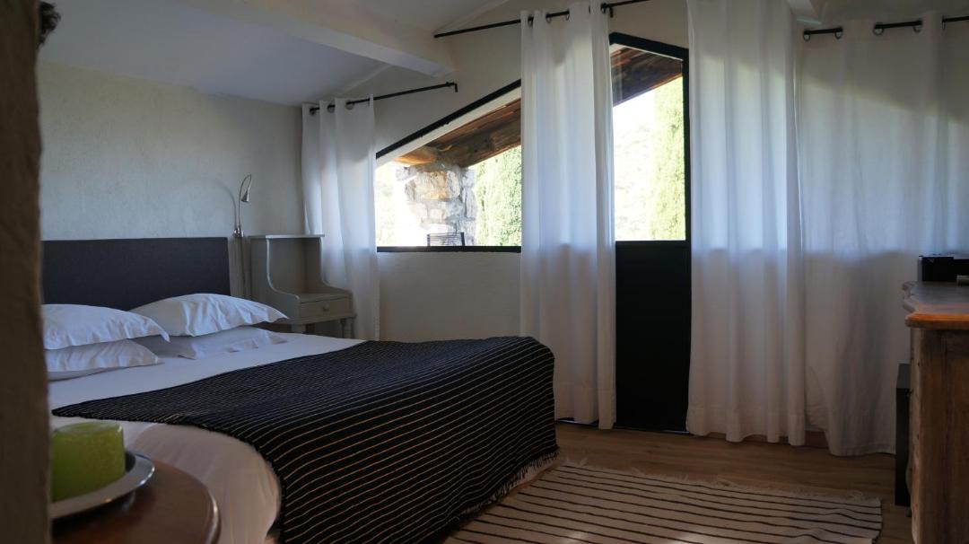 Brujas Apartment | La Santoline