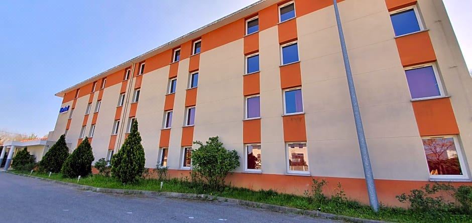 Photo of Buildings in Bouc-Bel-Air