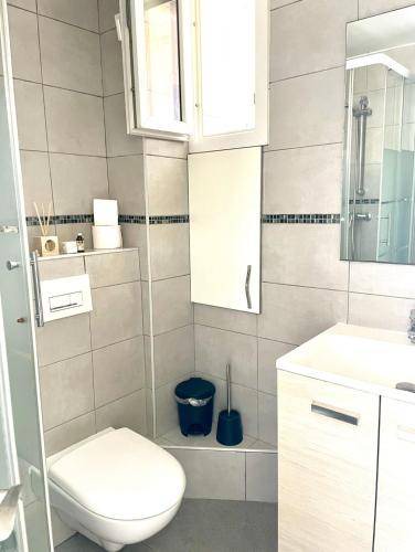 Photo of Bathroom in Riquier
