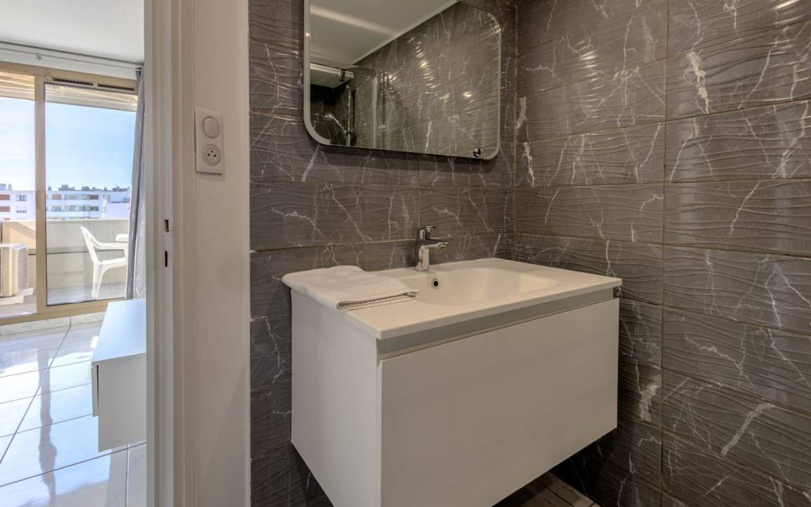 Photo of Bathroom in Juan-les-Pins