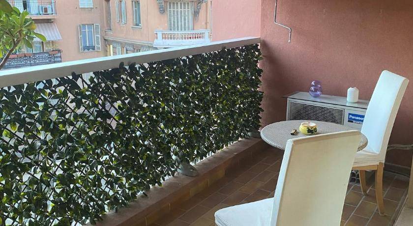 Photo of Patio Balcony in French Riviera