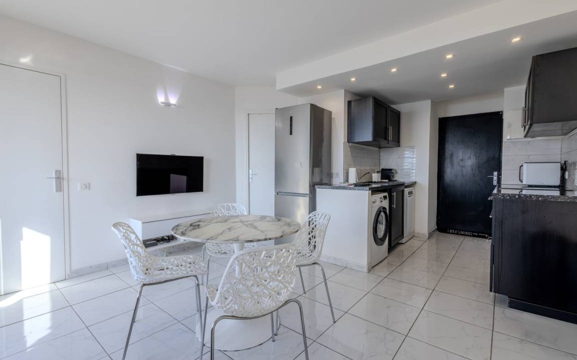 Photo of Kitchen in Juan-les-Pins