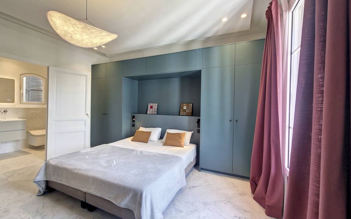 Photo of Bedroom in Carre d'Or