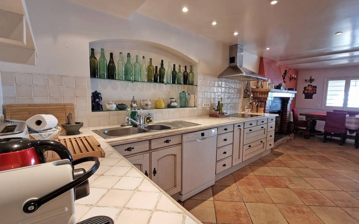 Photo of Kitchen in Espero-Pax