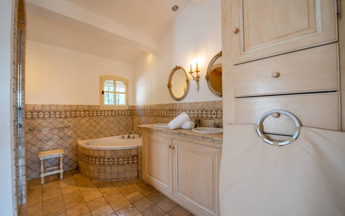 Photo of Bathroom in Grimaud