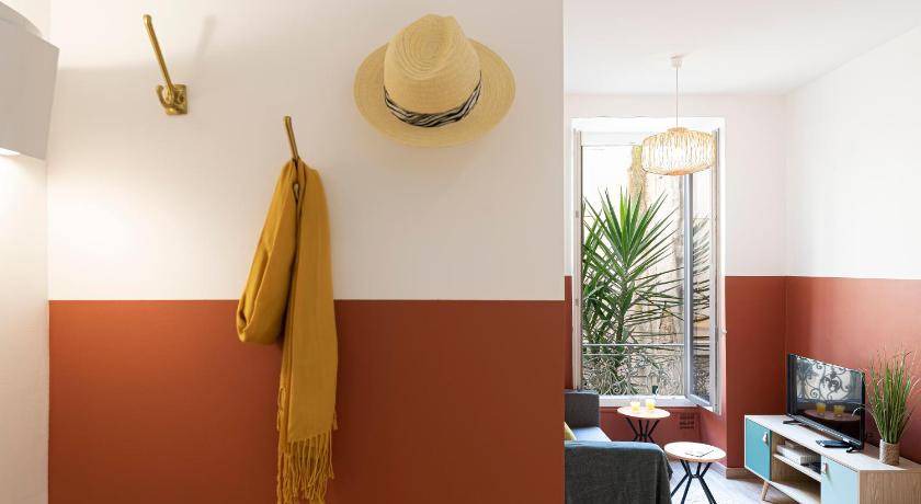 Photo of Livingroom in Lepante Quarter