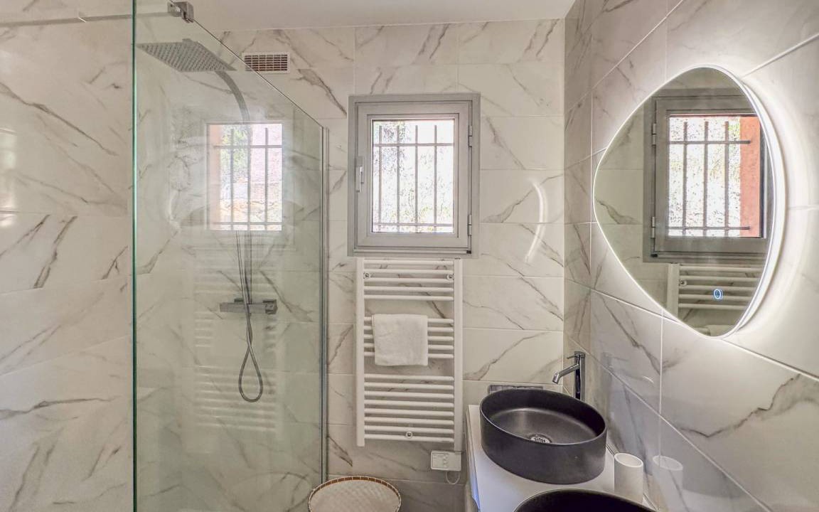 Photo of Bathroom in Antheor