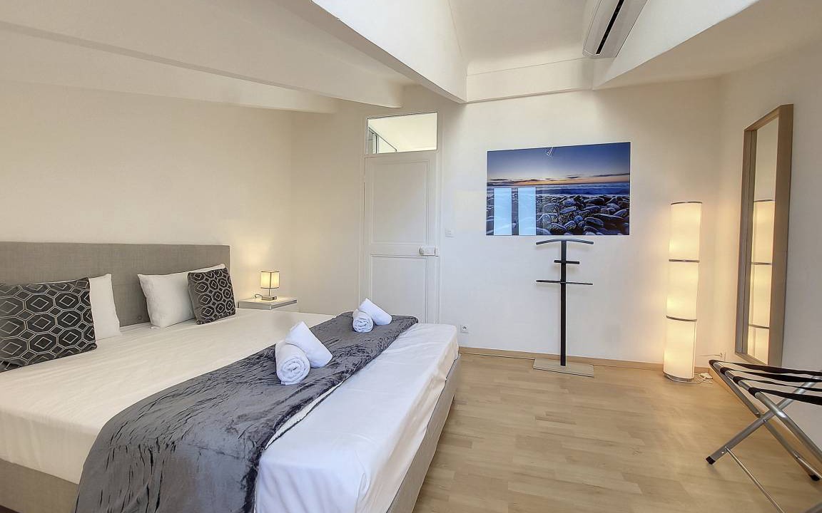 Photo of Bedroom in Nice City Centre