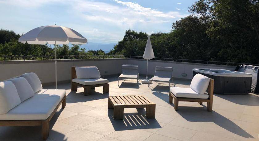 Photo of Patio Balcony in Eze