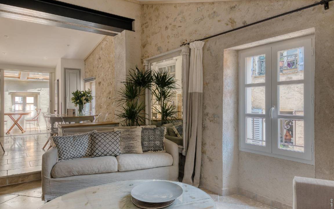 Photo of Livingroom in Valbonne