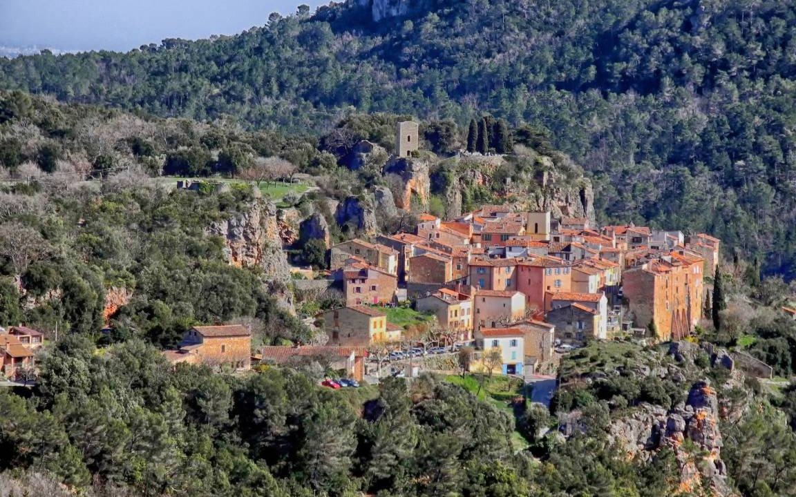Photo of Buildings in Montauroux