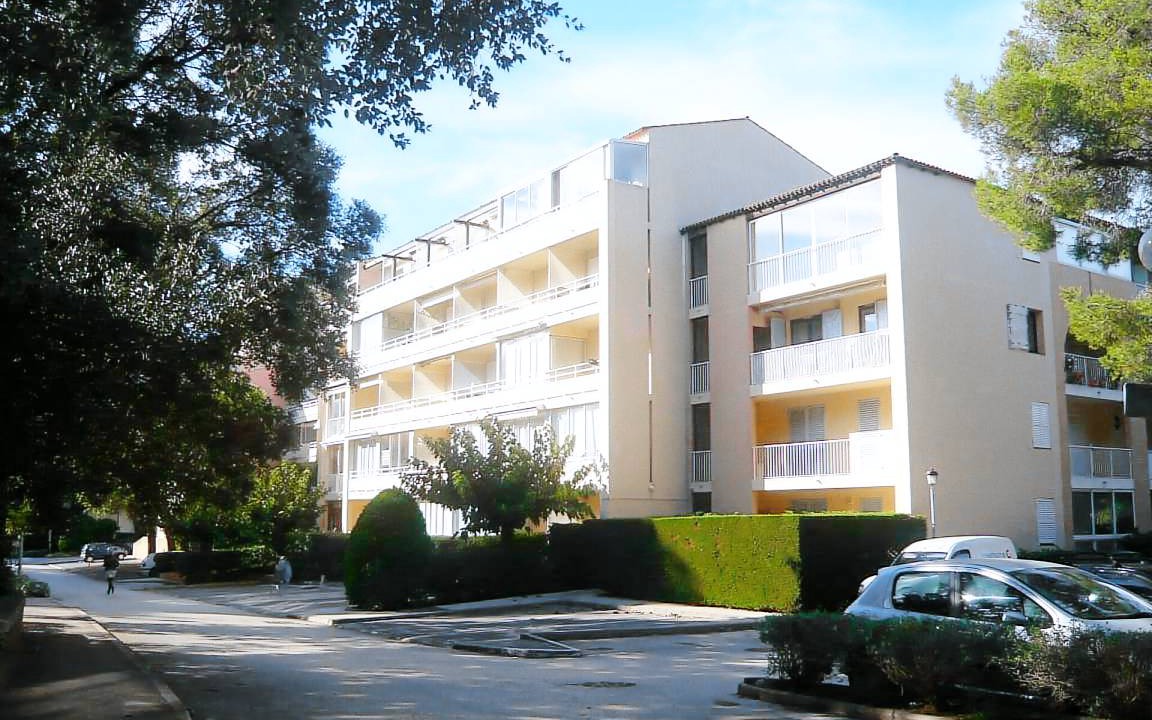 Photo of Buildings in Six-Fours-les-Plages