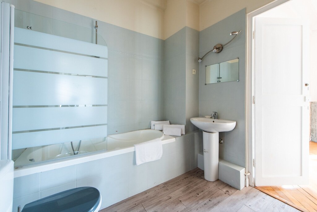 Photo of Bathroom in Carre d'Or
