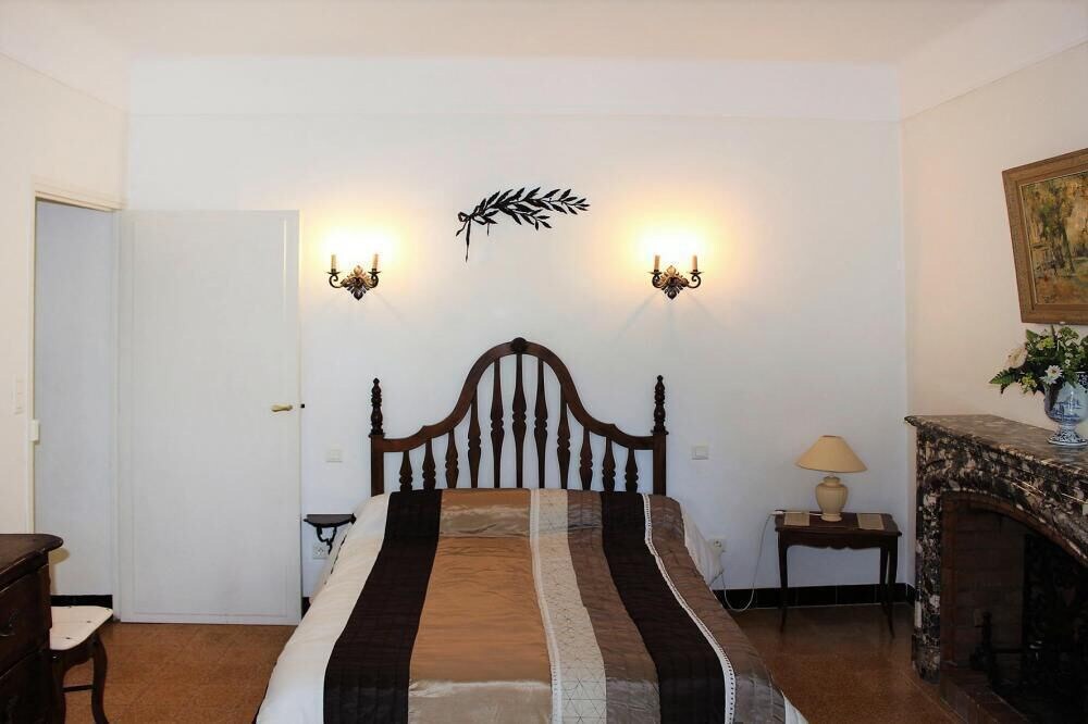 Photo of Bedroom in Salon-de-Provence