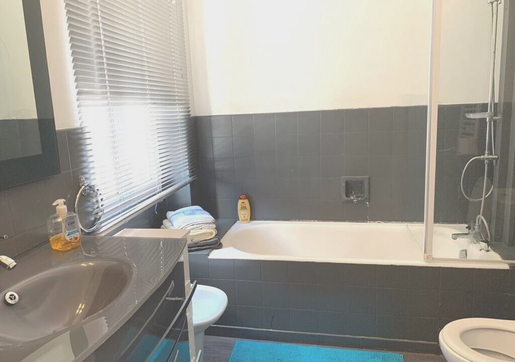 Photo of Bathroom in Sainte-Maxime City Centre