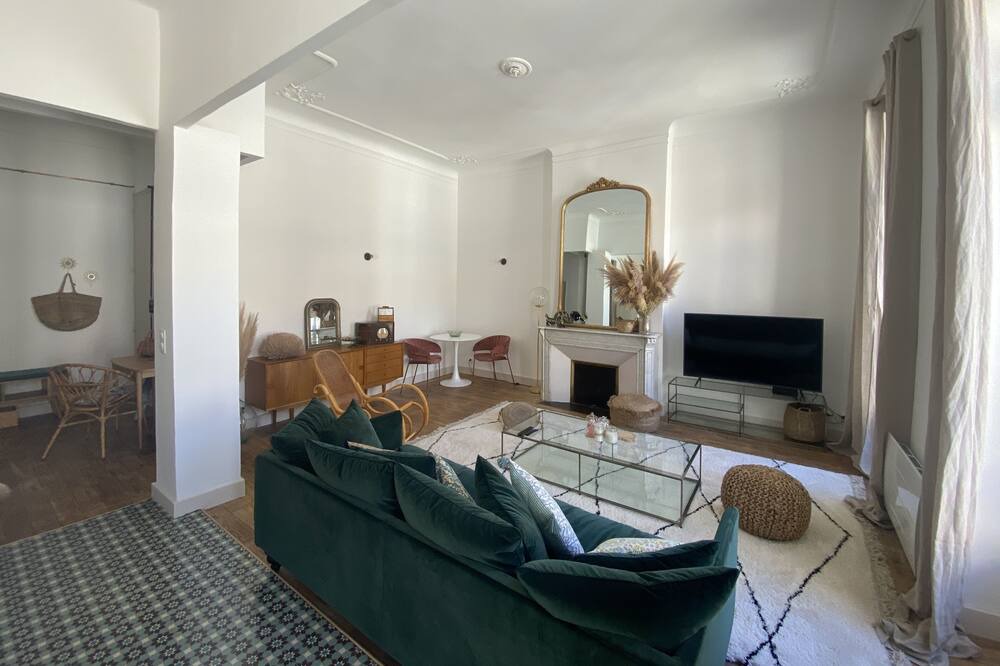 Photo of Livingroom in Prefecture