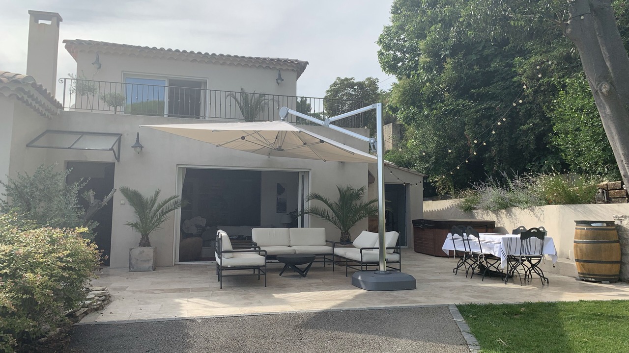 Photo of Outdoor in Eguilles