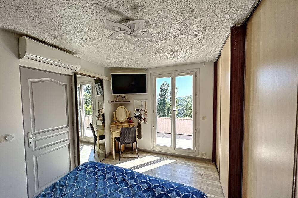 Photo of Bedroom in Le Tignet