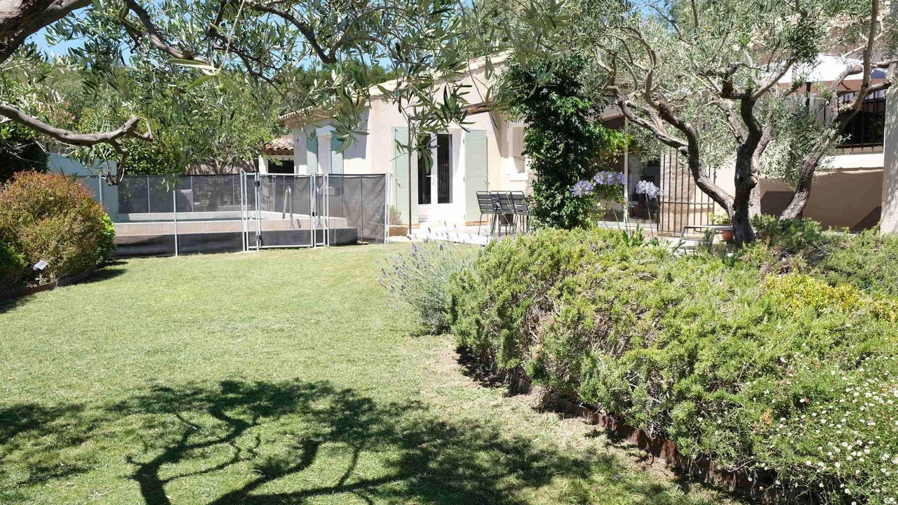 Photo of Outdoor in Aureille