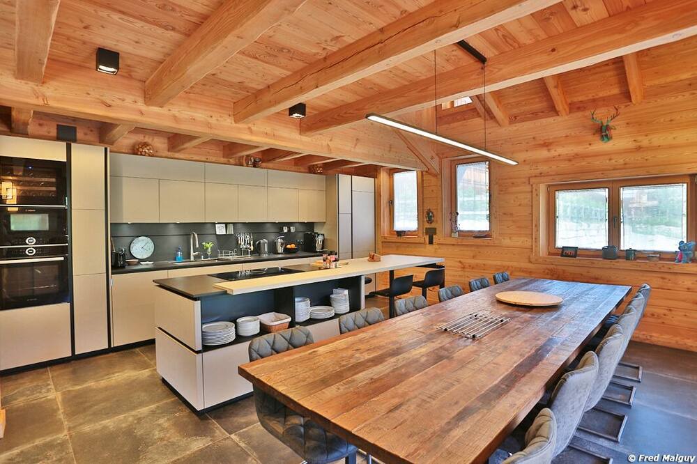 Photo of Kitchen in Monetier-les-Bains