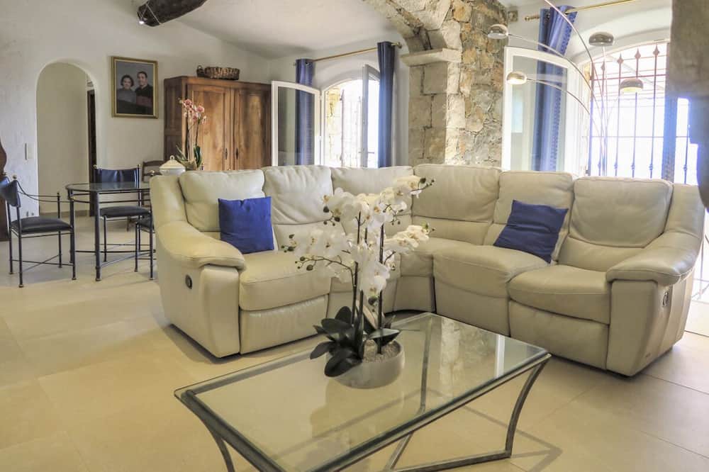 Photo of Livingroom in Speracedes