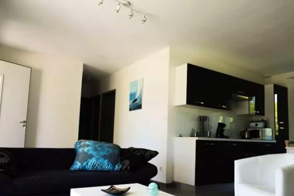 Photo of Livingroom in Saint-Paul-le-Jeune