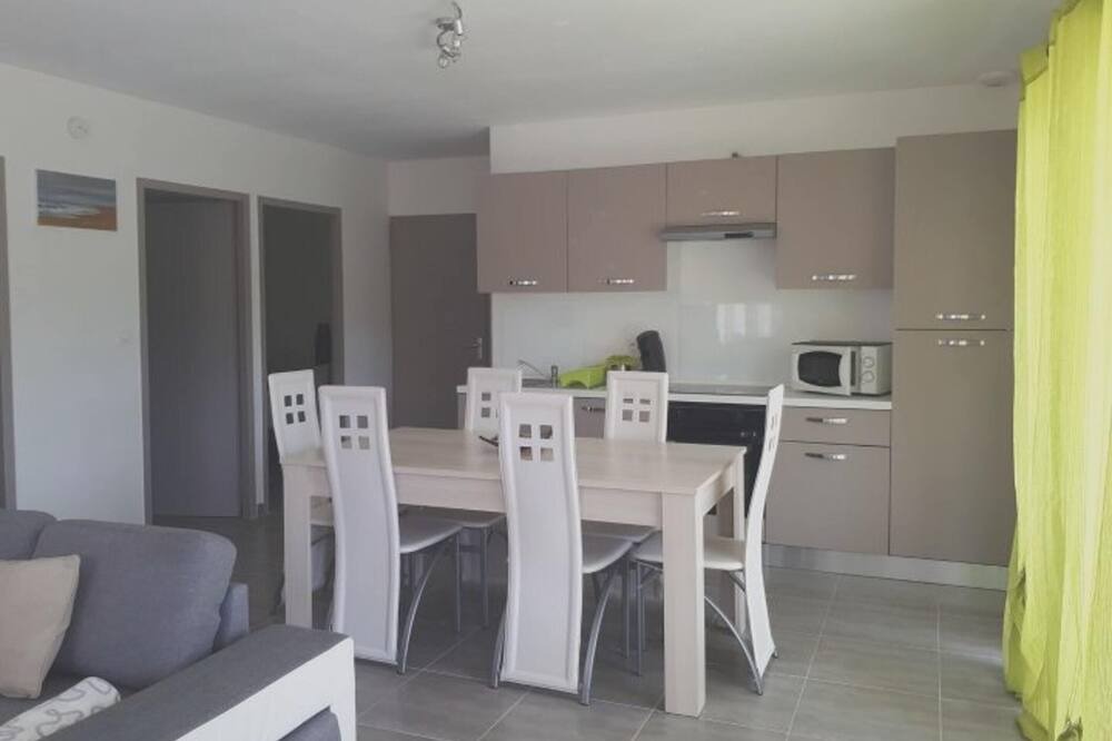 Photo of Livingroom in Saint-Paul-le-Jeune