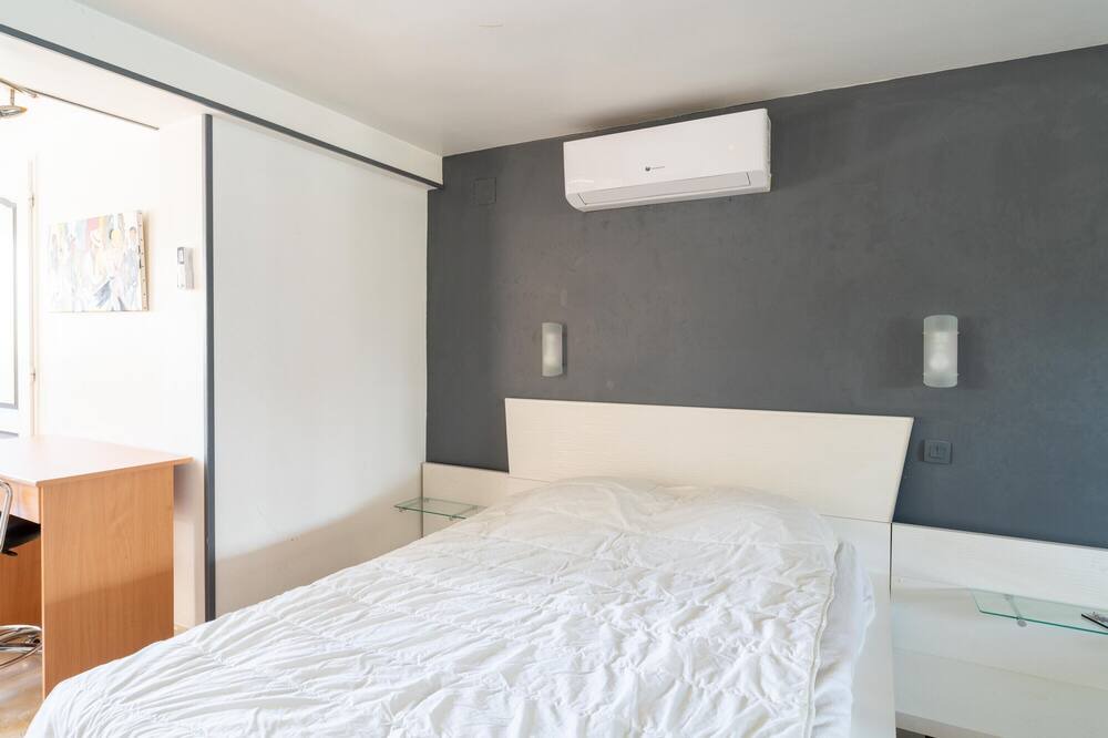 Photo of Bedroom in Quartier des Espesses