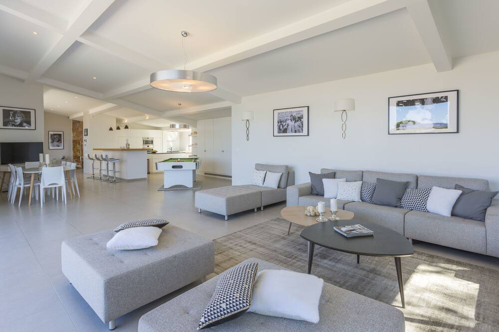 Photo of Livingroom in La Croix des Gardes