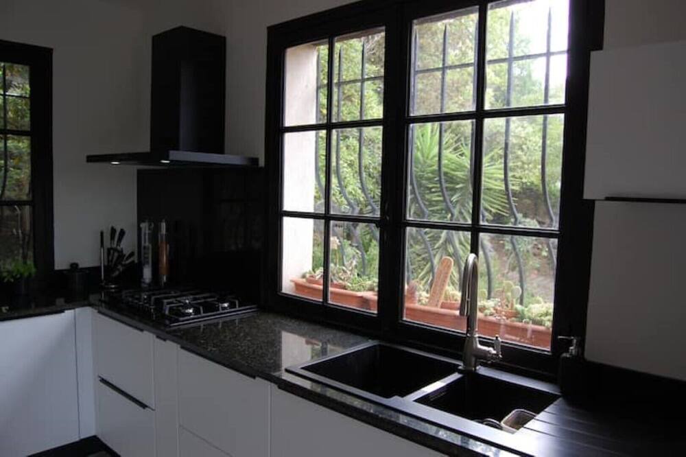 Photo of Kitchen in Biot