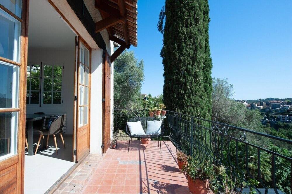 Photo of Outdoor in Biot
