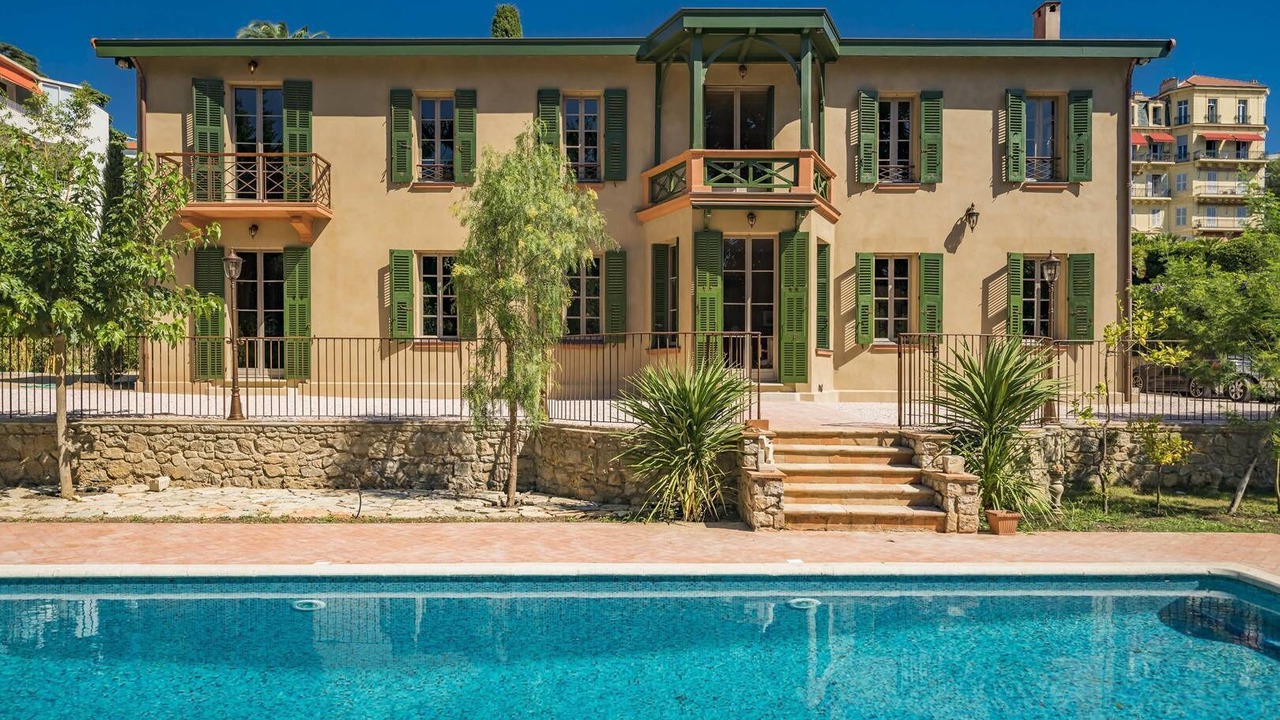 Photo of Outdoor in La Croix des Gardes