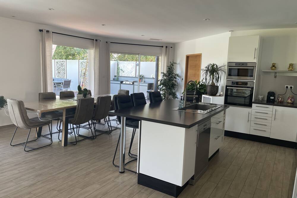 Photo of Kitchen in Massillargues-Attuech