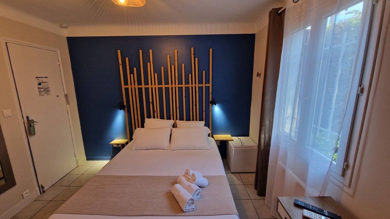 Photo of Bedroom in Saint-Aygulf