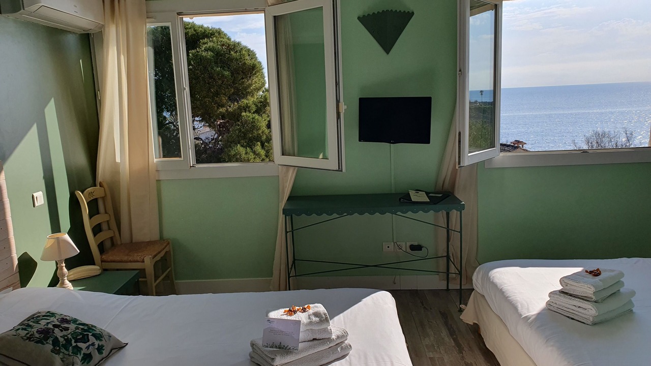 Photo of Bedroom in Les Issambres
