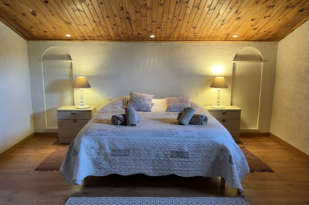 Photo of Bedroom in Cavaillon
