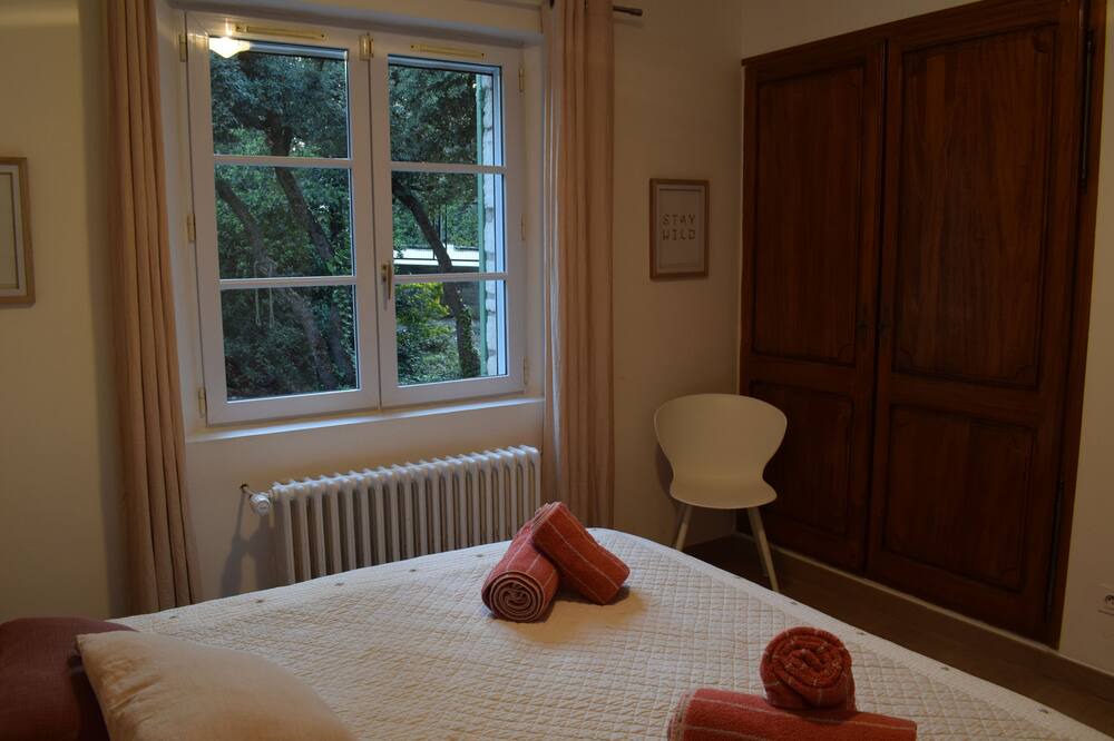 Photo of Bedroom in Cavaillon