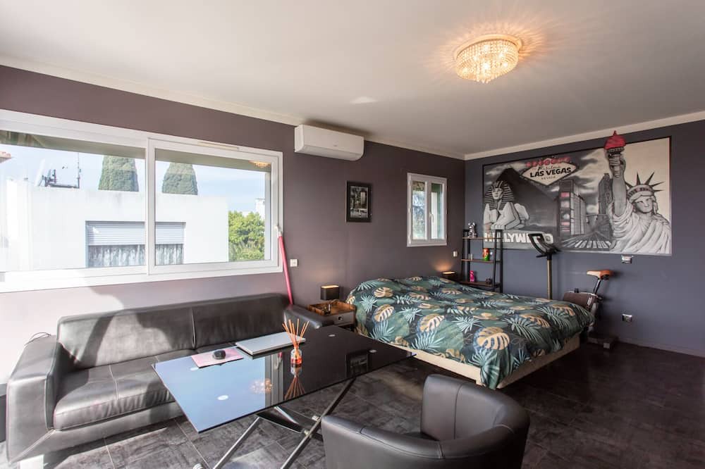 Photo of Bedroom in Saint-Laurent-du-Var