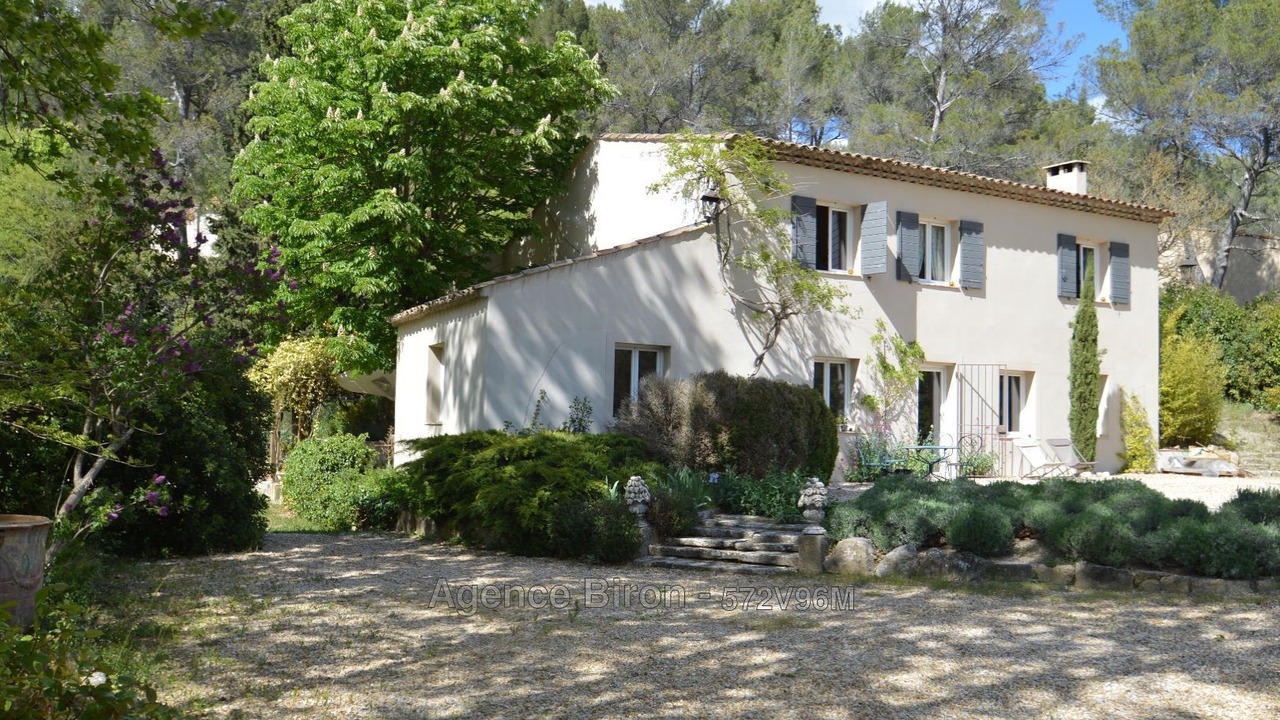 Photo of Outdoor in Saint-Marc-Jaumegarde